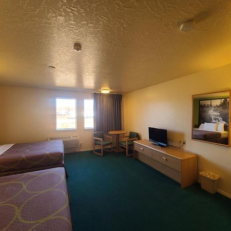 Horizon Hotel ヴァーナル エクステリア 写真