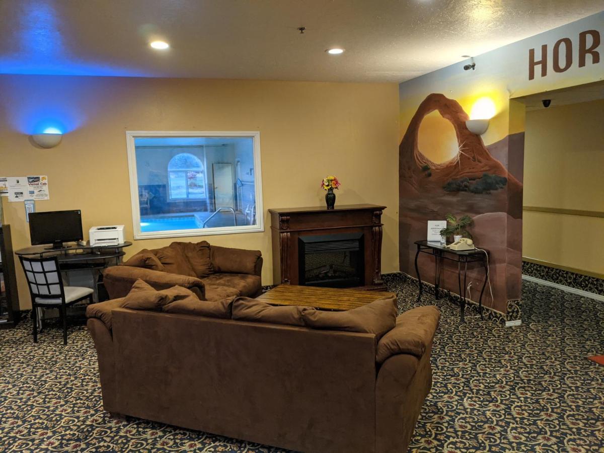 Horizon Hotel ヴァーナル エクステリア 写真